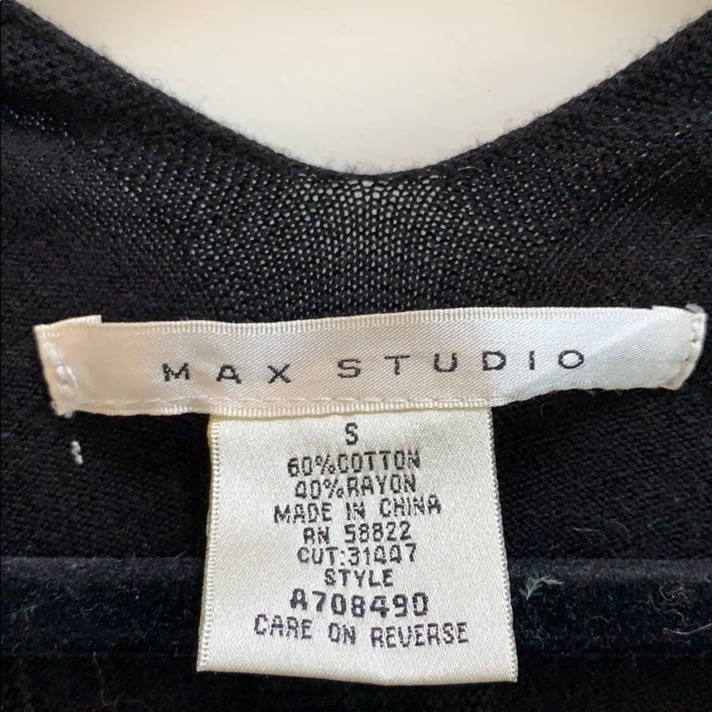 Sweater - Picture 3 of 3